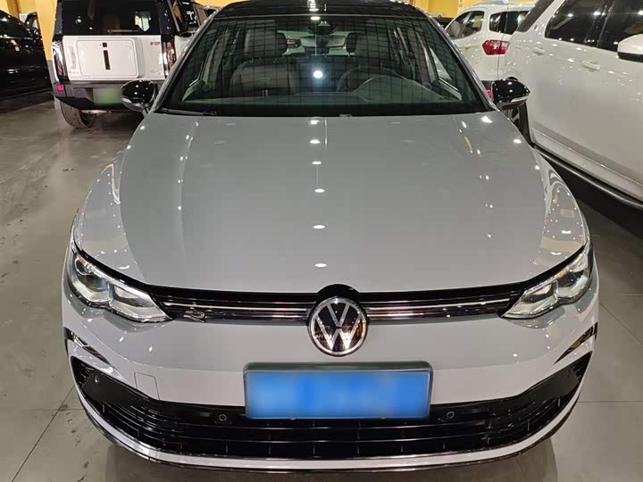 Фото 3 - Volkswagen Golf