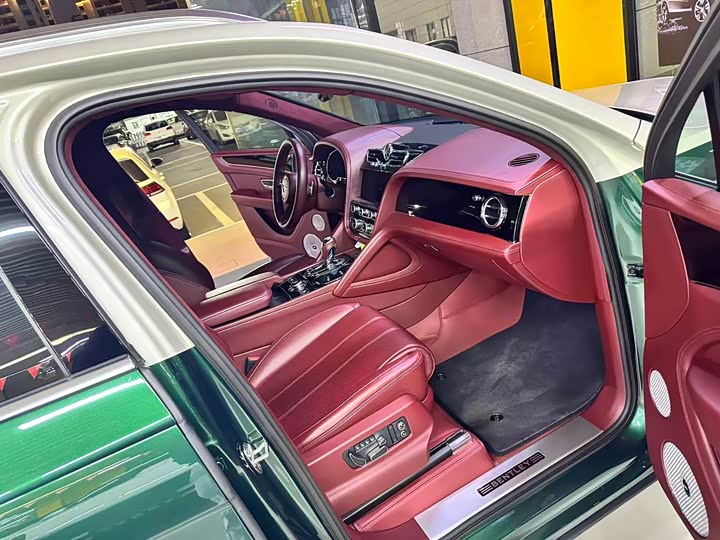 Фото 3 - Bentley Bentayga