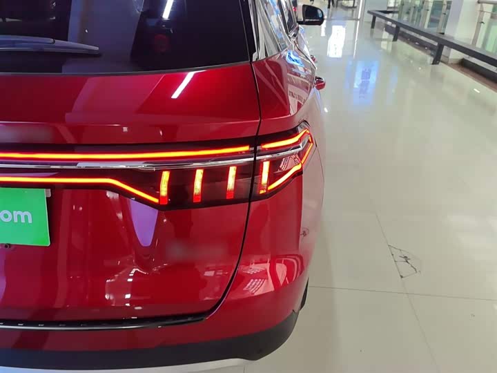 Фото 8 - BYD Song Pro