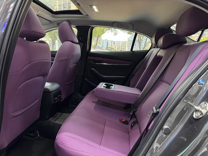 Фото 9 - Mazda 3 (Axela)