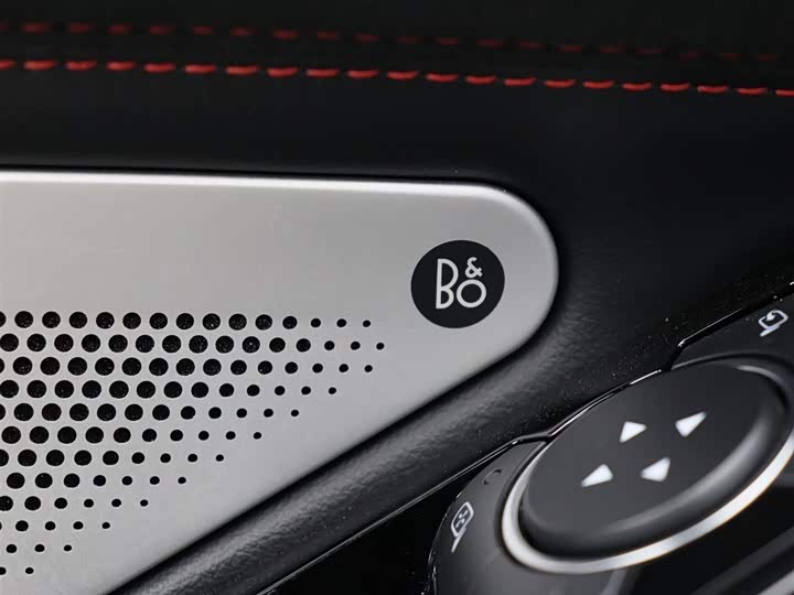 Фото 6 - Ford Explorer