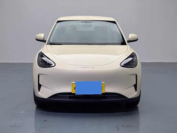 Фото 2 - Geely Galaxy Geome