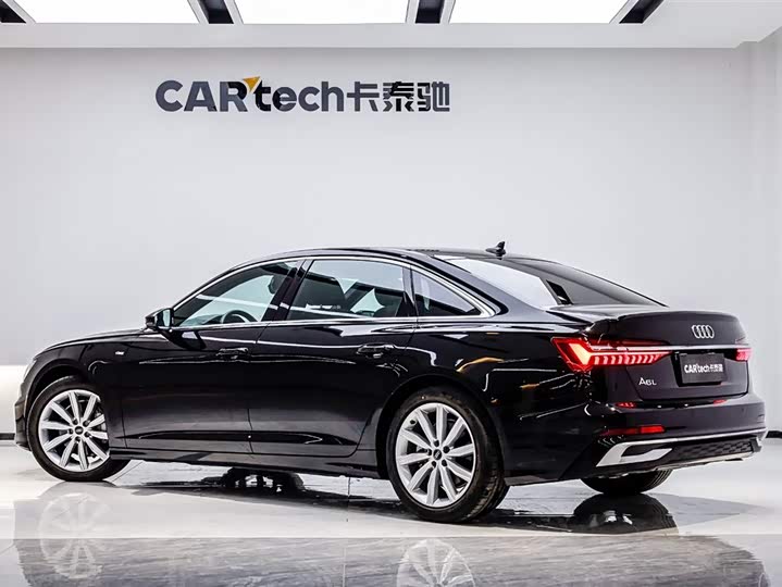 Фото 4 - Audi A6L