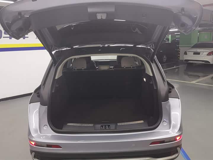 Фото 4 - Lincoln Corsair