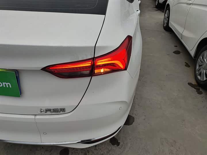 Фото 8 - Buick Verano