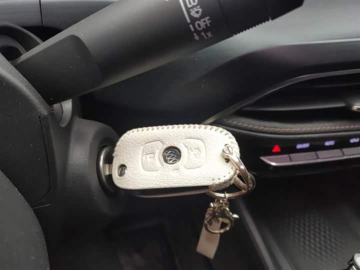 Фото 9 - Buick Verano