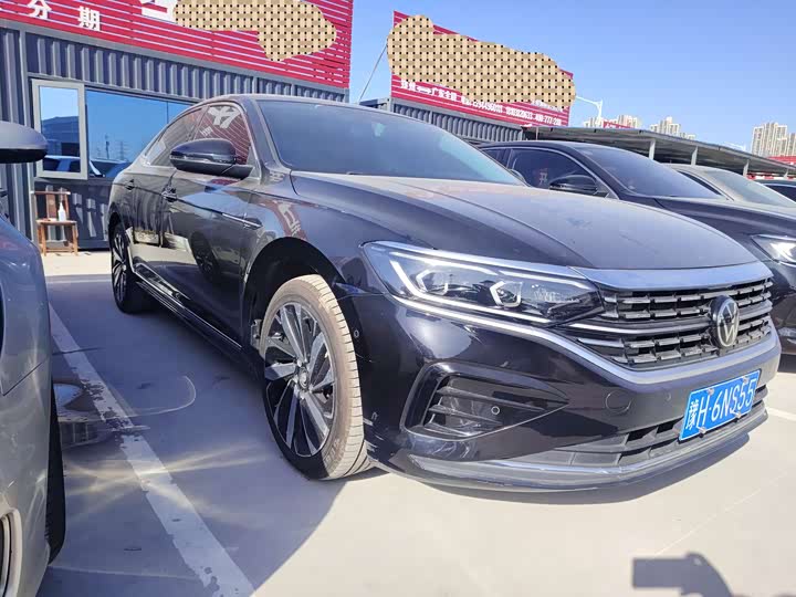 Фото 3 - Volkswagen Passat