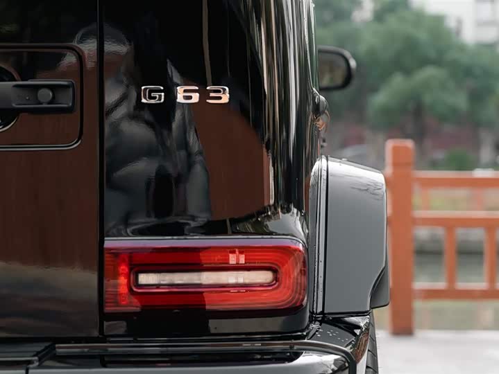 Фото 8 - Mercedes-Benz G-Class AMG