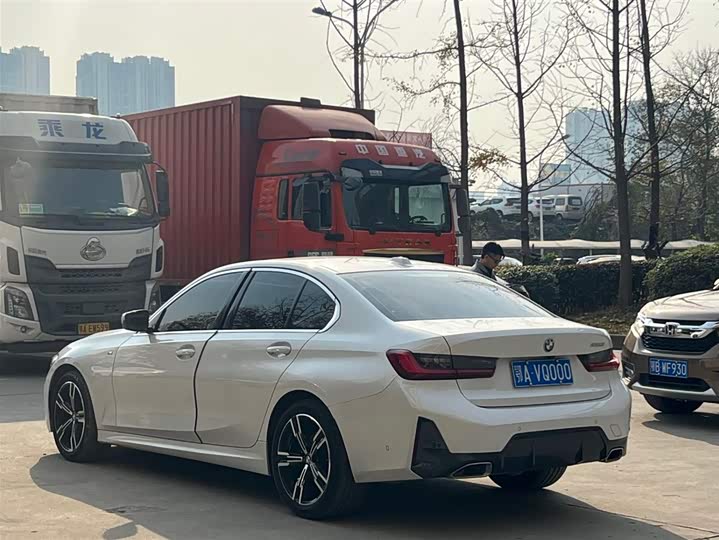 Фото 9 - BMW 3 Series