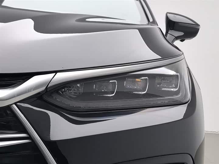 Фото 7 - BYD Tang Hybrid/EV