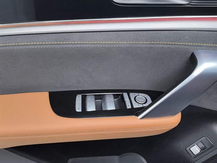 Фото 9 - BYD Tang Hybrid/EV