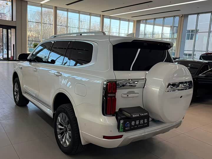 Фото 5 - Tank 500 Hybrid