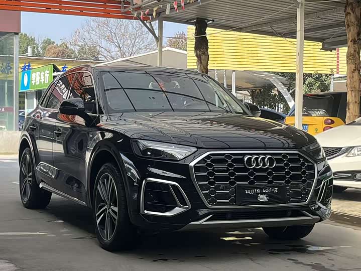 Фото 3 - Audi Q5L