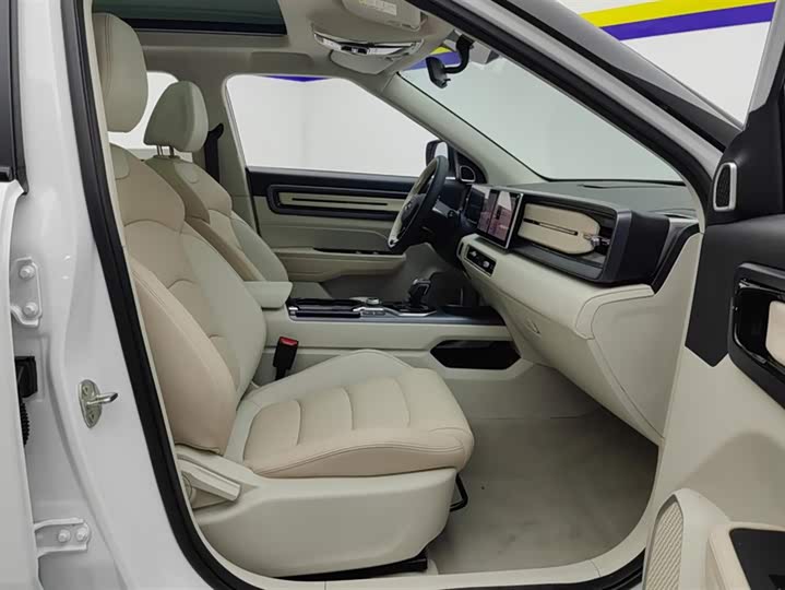 Фото 8 - Geely Icon