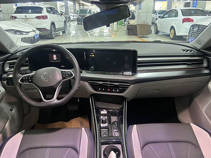 Фото 7 - Volkswagen Lamando L