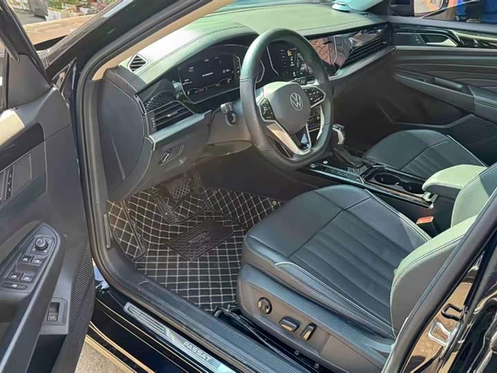 Фото 7 - Volkswagen Passat