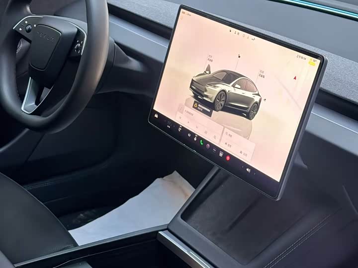 Фото 5 - Tesla Model 3