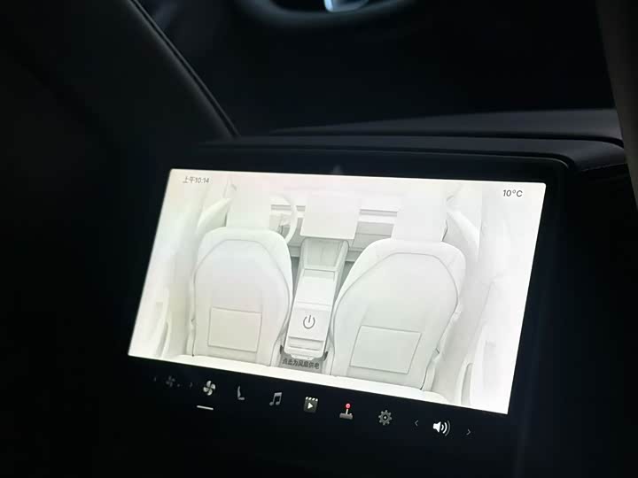 Фото 7 - Tesla Model 3