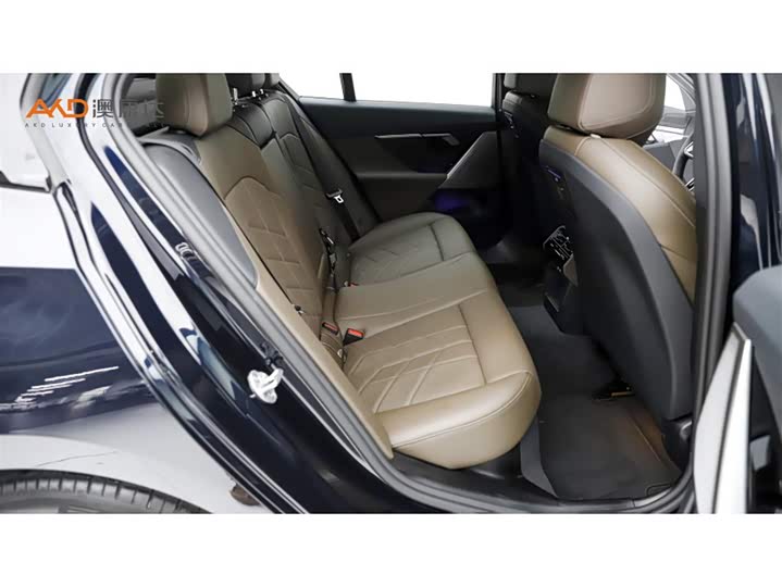 Фото 8 - BMW 5 Series