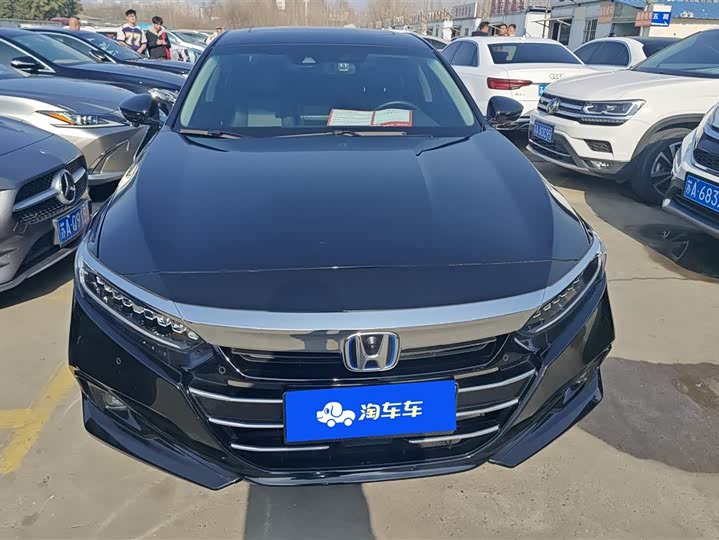 Фото 2 - Honda Accord
