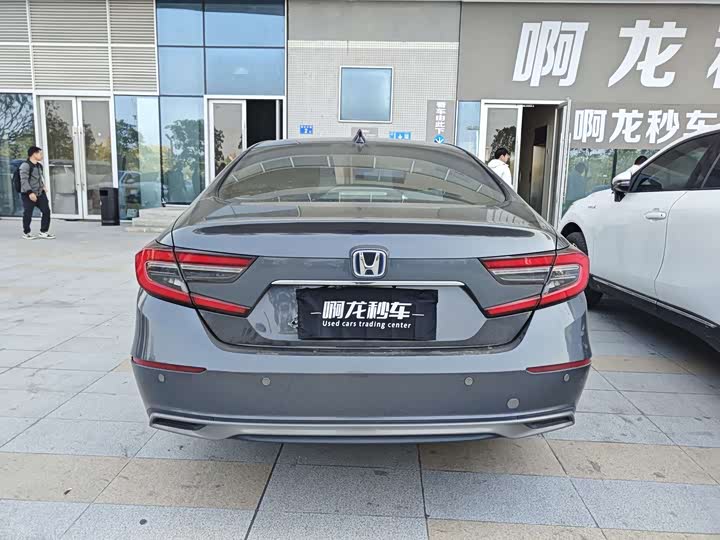 Фото 6 - Honda Accord