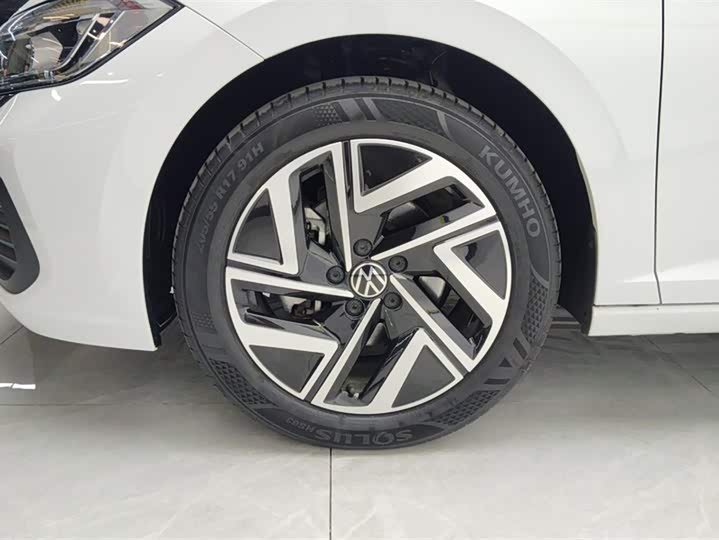 Фото 6 - Volkswagen Sagitar L