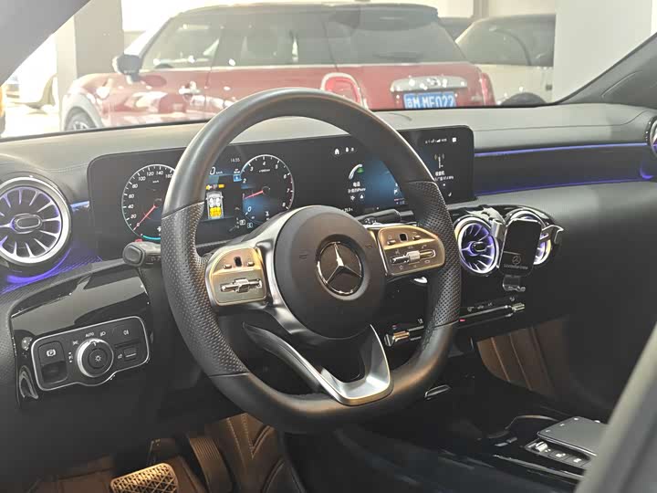 Фото 3 - Mercedes-Benz A-Class
