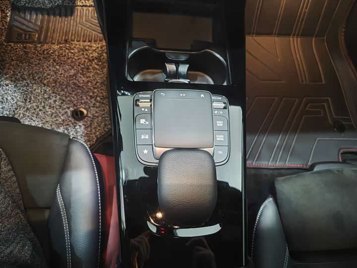 Фото 7 - Mercedes-Benz A-Class