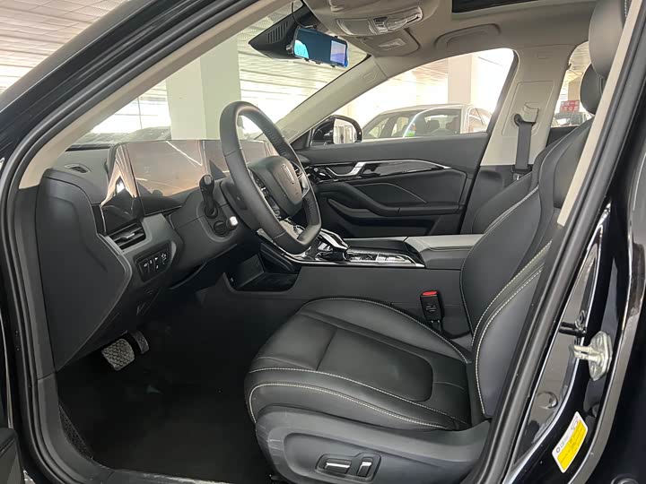 Фото 4 - Bestune B70