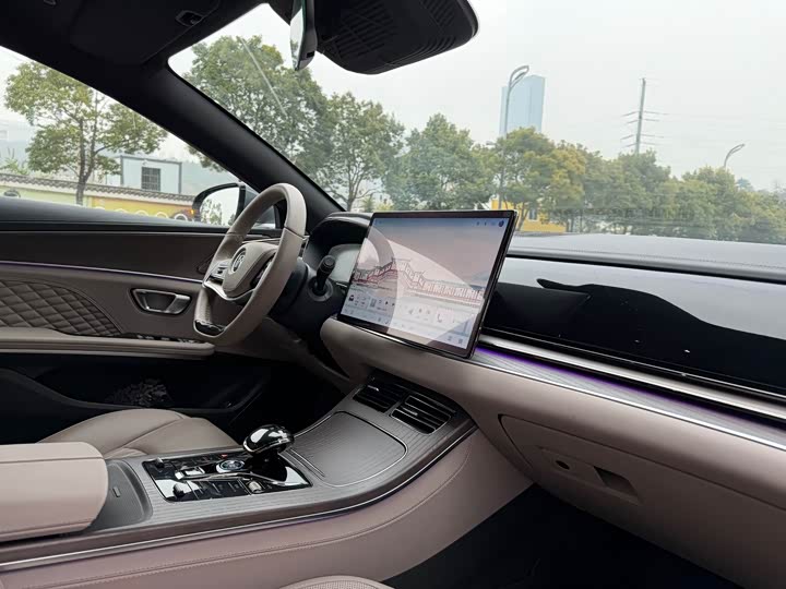 Фото 9 - BYD Han