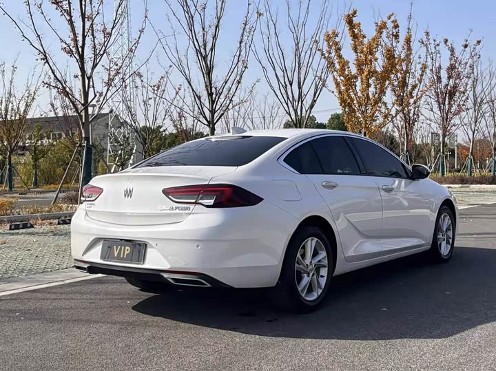 Фото 8 - Buick Regal