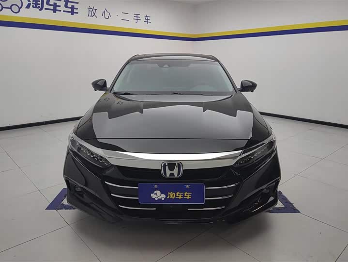 Фото 2 - Honda Accord