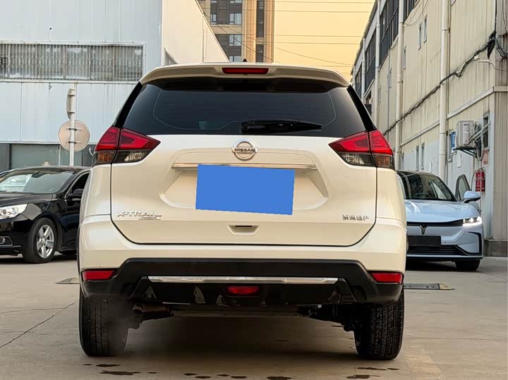 Фото 8 - Nissan X-Trail