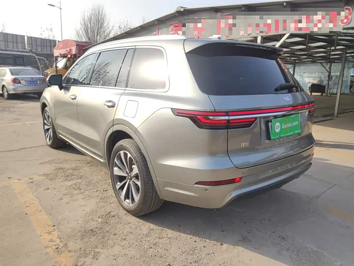 Фото 5 - LiXiang One