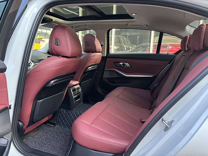 Фото 8 - BMW 3 Series