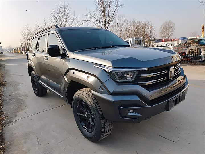 Фото 4 - Tank 400 Hybrid