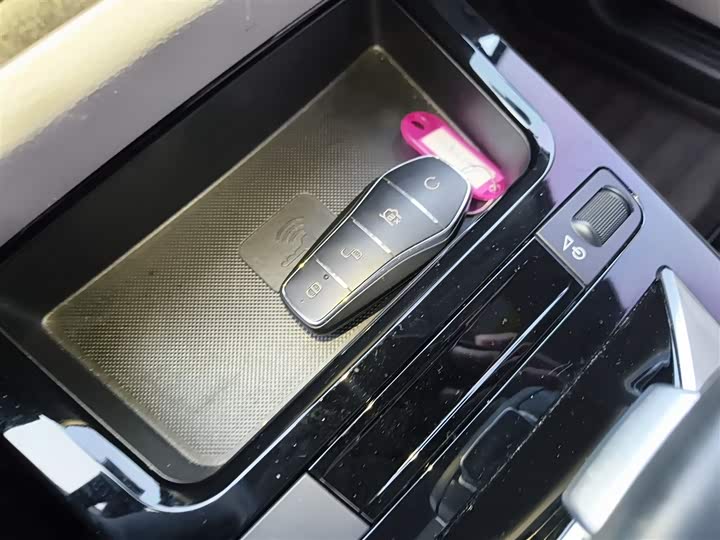 Фото 9 - BYD Yuan Pro