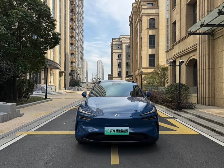 Фото 2 - Nio Onvo L60