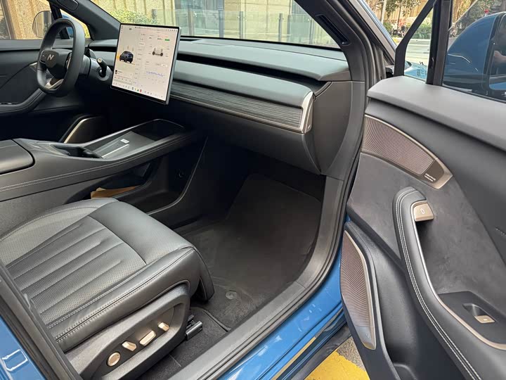 Фото 8 - Nio Onvo L60