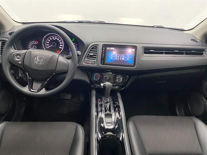 Фото 2 - Honda Vezel