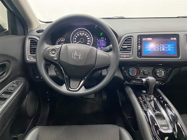 Фото 3 - Honda Vezel