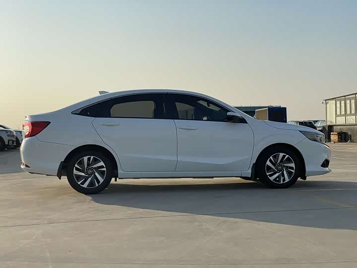 Фото 6 - Honda Crider