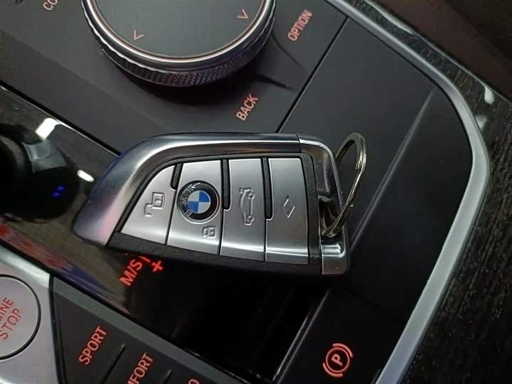 Фото 9 - BMW 3 Series