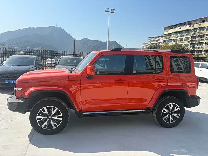 Фото 5 - Tank 300