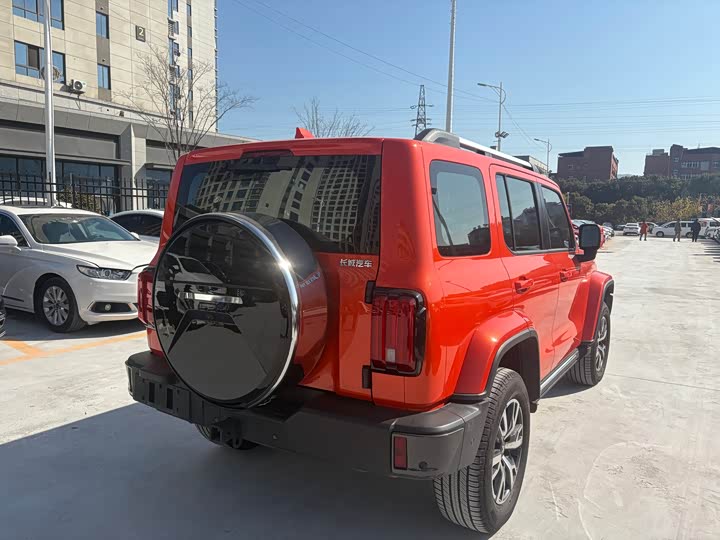 Фото 6 - Tank 300