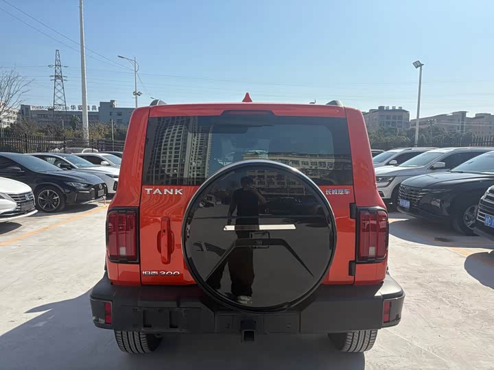 Фото 7 - Tank 300