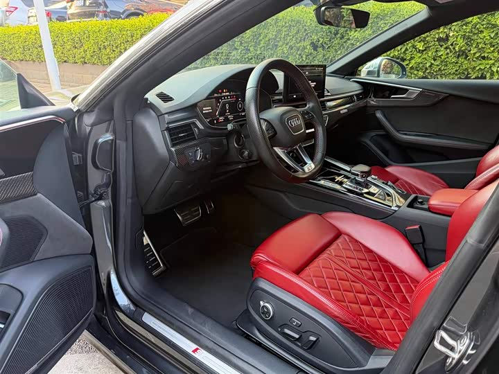 Фото 4 - Audi S5