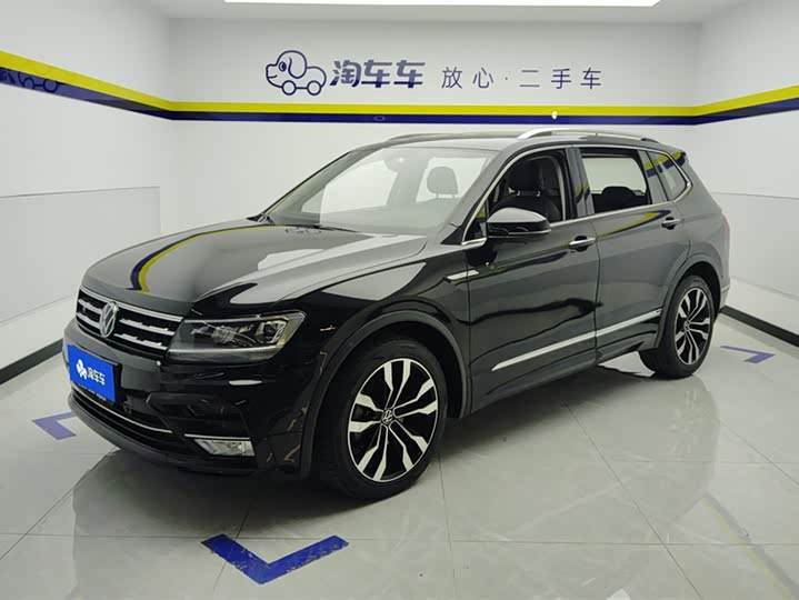 Фото 1 - Volkswagen Tiguan L Pro