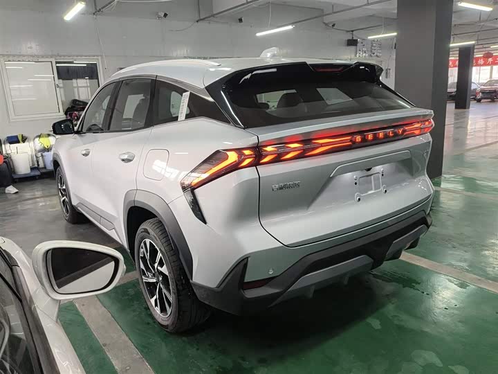 Фото 5 - Geely Galaxy L7