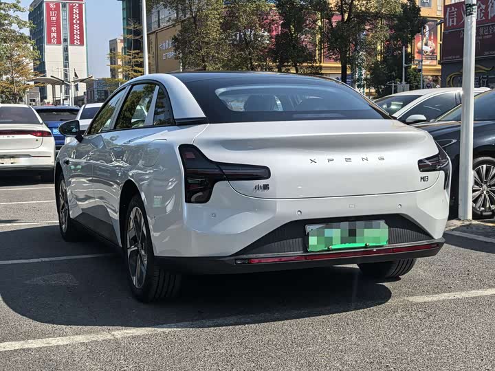 Фото 6 - XPeng Mona M03